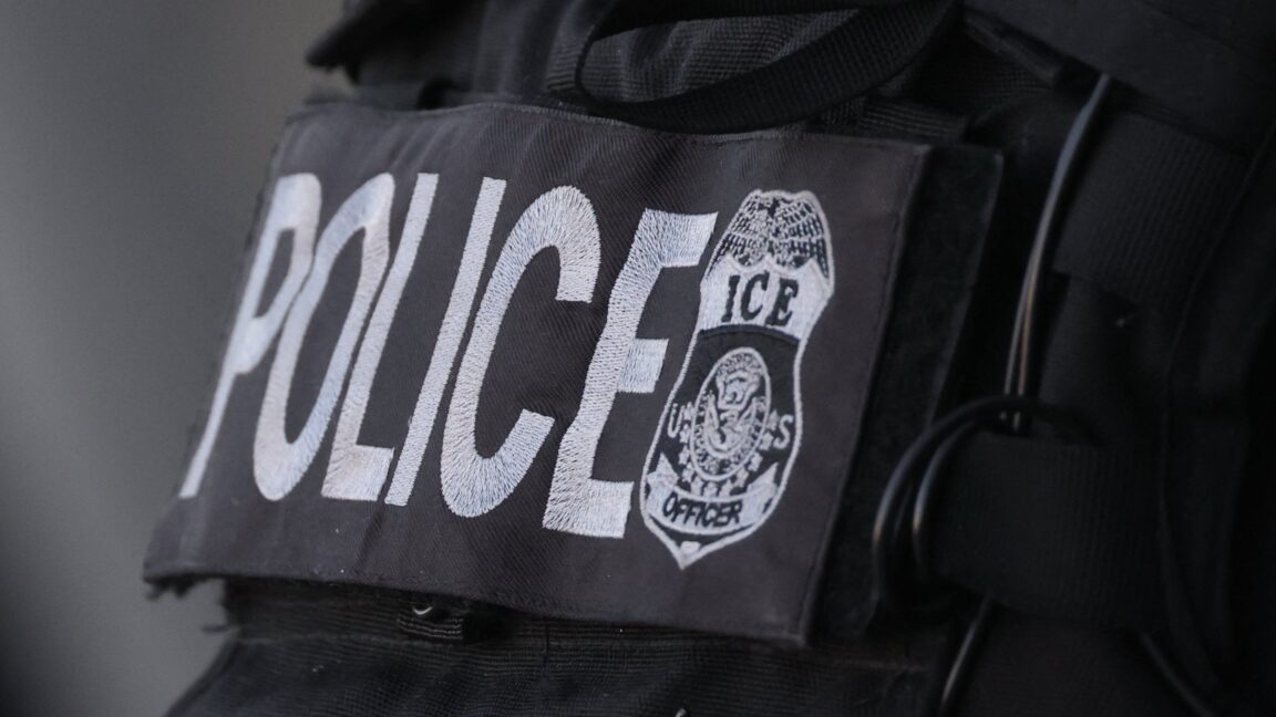 “ICE Out of Our Faces Act” would ban ICE and CBP use of facial recognition